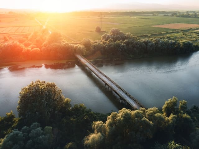 The Bridge of Minds: Navigating Reality with Self-Aware AI